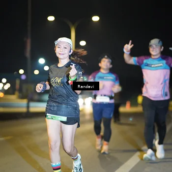 Runner Photo 7783000