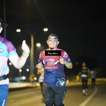 Runner Photo 7783032