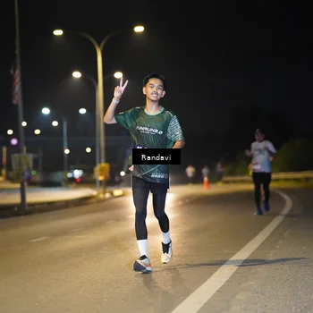 Runner Photo 7783094