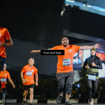 Runner Photo 7783119