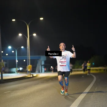 Runner Photo 7783147