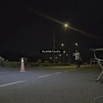 Runner Photo 7783200