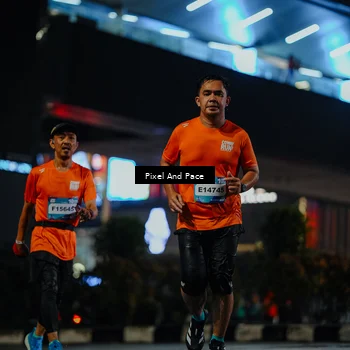 Runner Photo 7783202