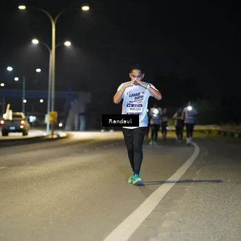 Runner Photo 7783211