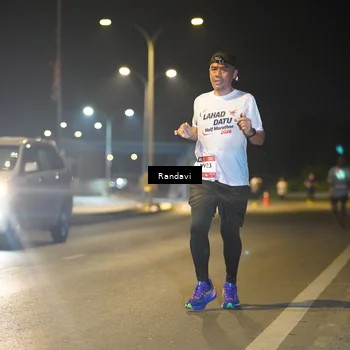 Runner Photo 7783222