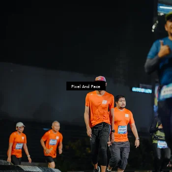 Runner Photo 7783258