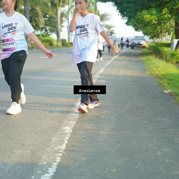 Runner Photo 7783422