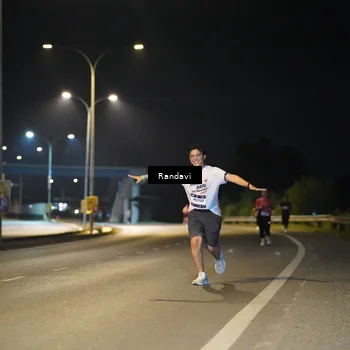 Runner Photo 7783424