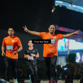 Runner Photo 7783429