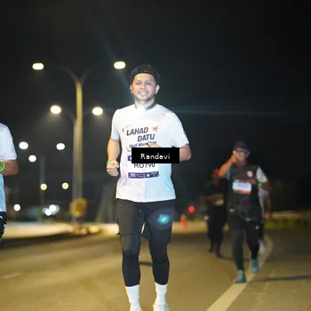 Runner Photo 7783437
