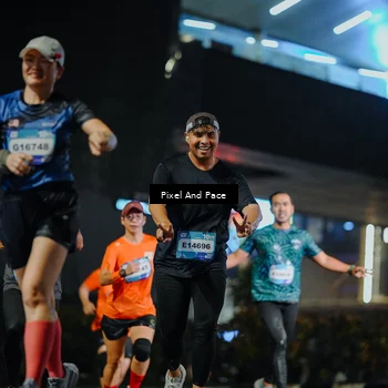 Runner Photo 7783451