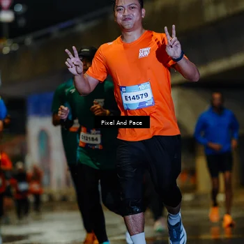 Runner Photo 7783456