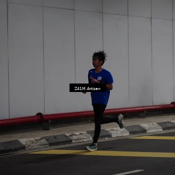 Runner Photo 7783461