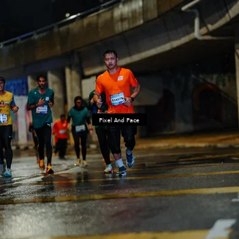 Runner Photo 7783495