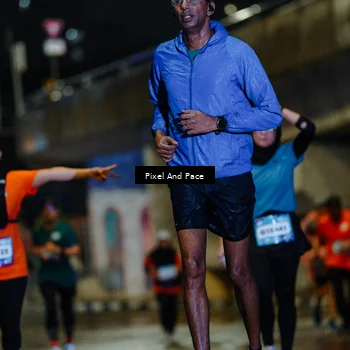Runner Photo 7783502