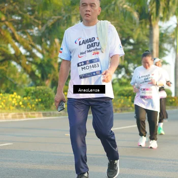Runner Photo 7783528