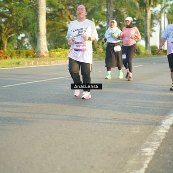 Runner Photo 7783533