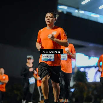 Runner Photo 7783537