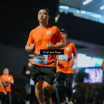 Runner Photo 7783541