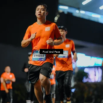 Runner Photo 7783547