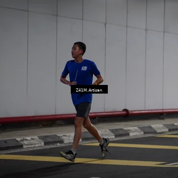 Runner Photo 7783557