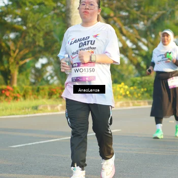 Runner Photo 7783560