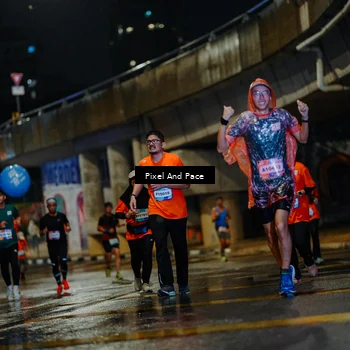 Runner Photo 7783571