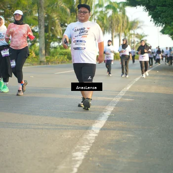 Runner Photo 7783581