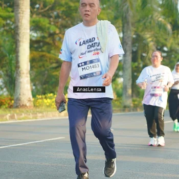 Runner Photo 7783593