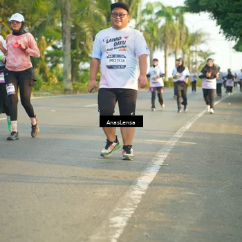 Runner Photo 7783612