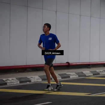 Runner Photo 7783625