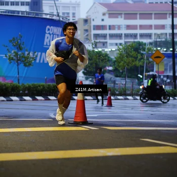 Runner Photo 7783640