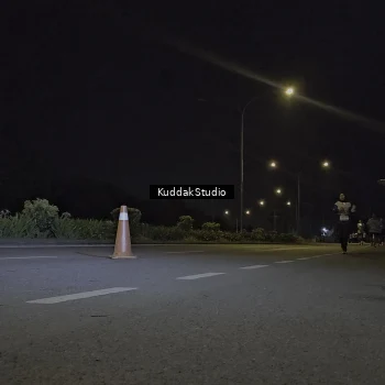 Runner Photo 7783641
