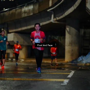 Runner Photo 7783706
