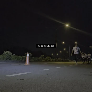 Runner Photo 7783723