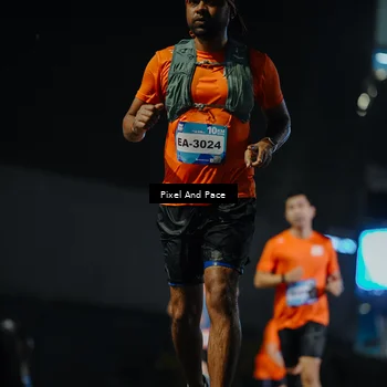 Runner Photo 7783735