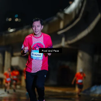 Runner Photo 7783748