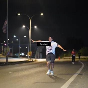 Runner Photo 7783759