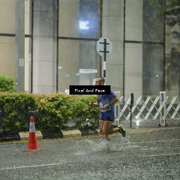 Runner Photo 7783773