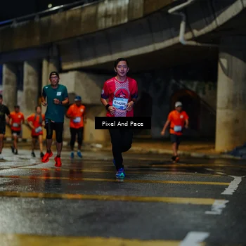 Runner Photo 7783777