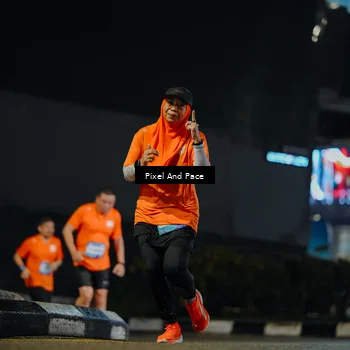 Runner Photo 7783796