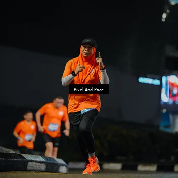 Runner Photo 7783804