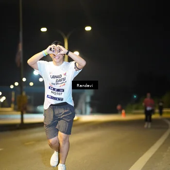 Runner Photo 7783822