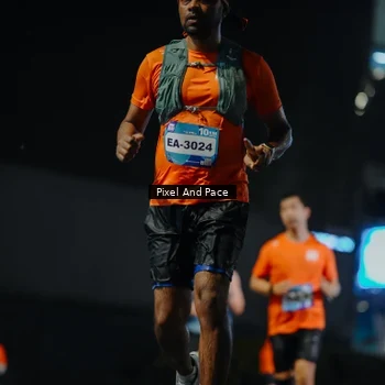 Runner Photo 7783829