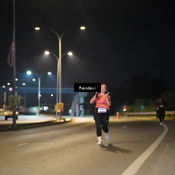Runner Photo 7783832