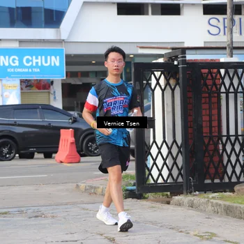 Runner Photo 7783834