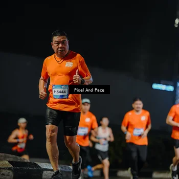 Runner Photo 7783857