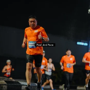 Runner Photo 7783882