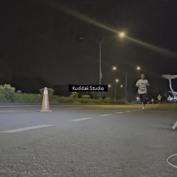 Runner Photo 7783893