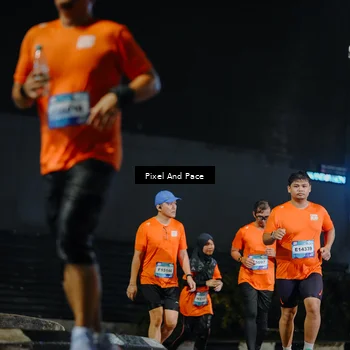 Runner Photo 7783900